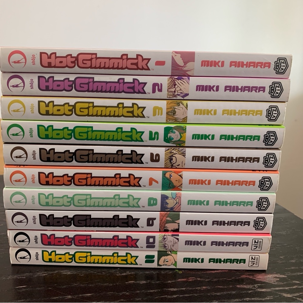 Hot Gimmick Manga Set Miki AIHARA